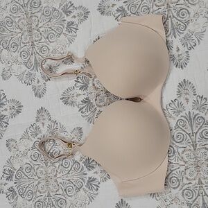 Victoria Secret padded underwire size 32A Bra